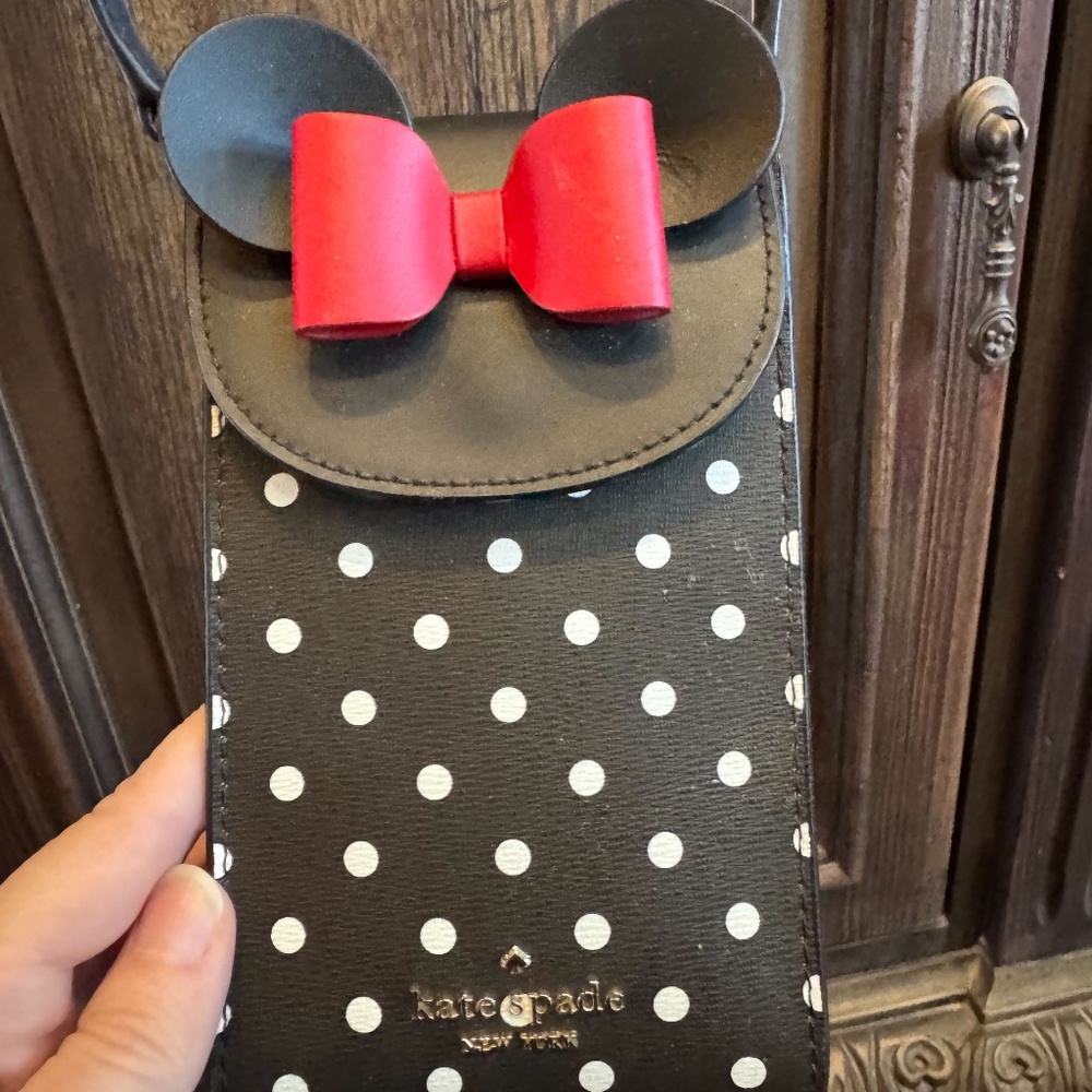 kate spade new york K4830 Minnie Mouse Crossbody Bag, Small - Black